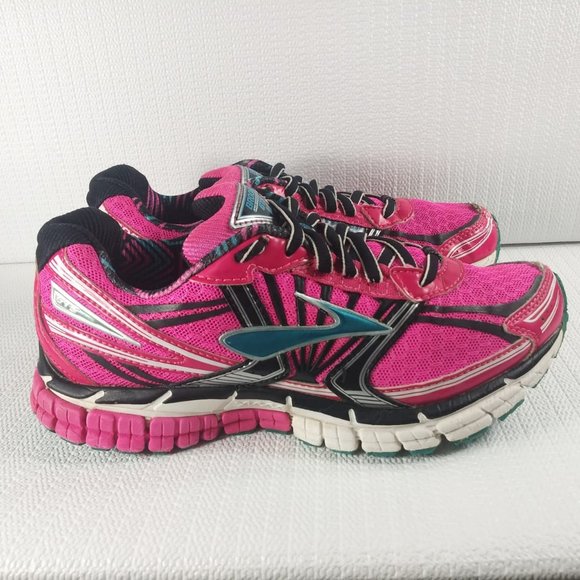 brooks gts size 6